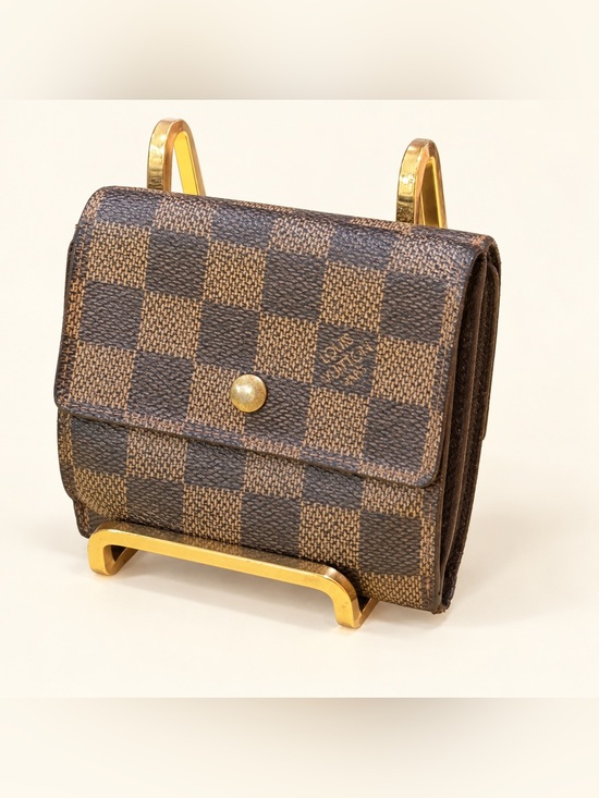 Louis Vuitton Handbags - Louis Vuitton Damier Compact bifold wallet